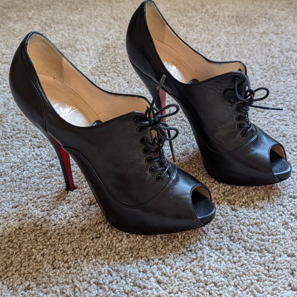 Christian Louboutin “Lady Derby” size 39